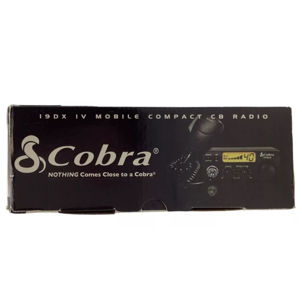 Cobra 40 Channel Mobile Compact CB Radio (19 DX IV) - Picture 3 of 16